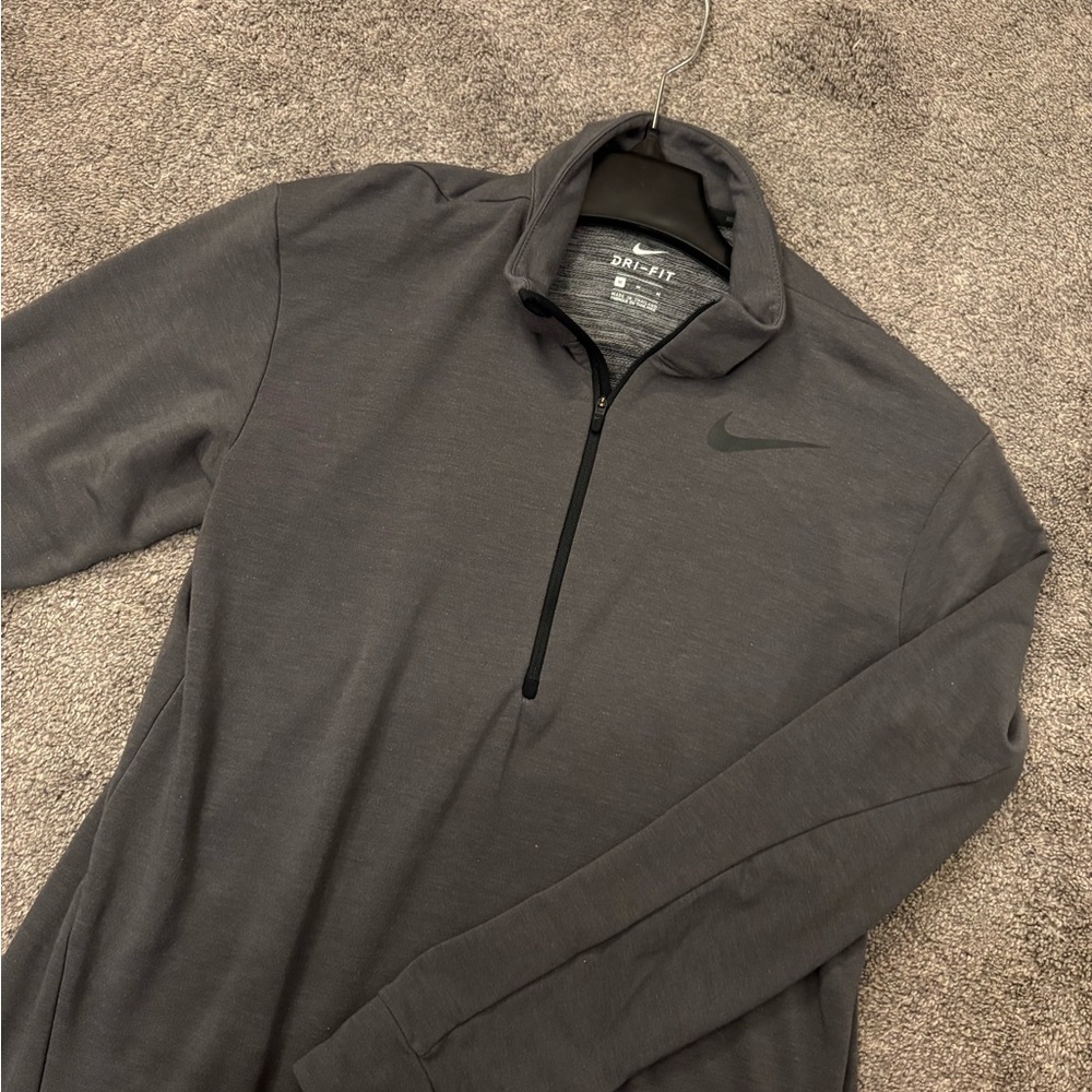 Nike Men's Charcoal Dri-FIT Pullover